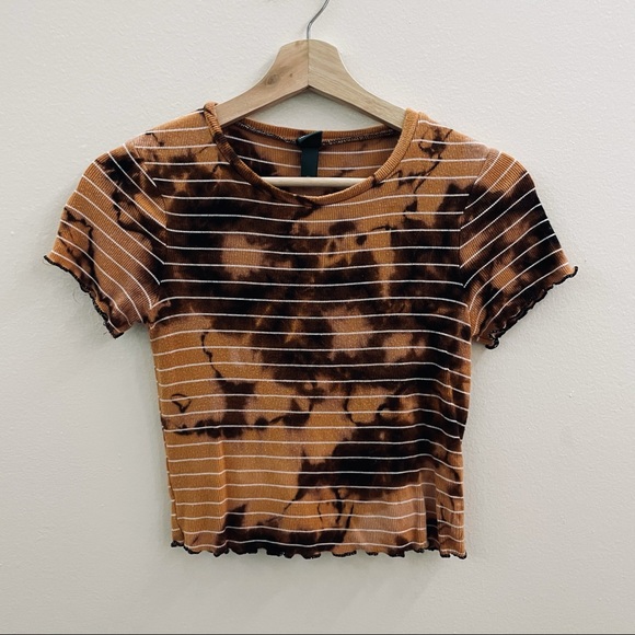 Reverse Dyed Crop Top - Picture 2 of 6